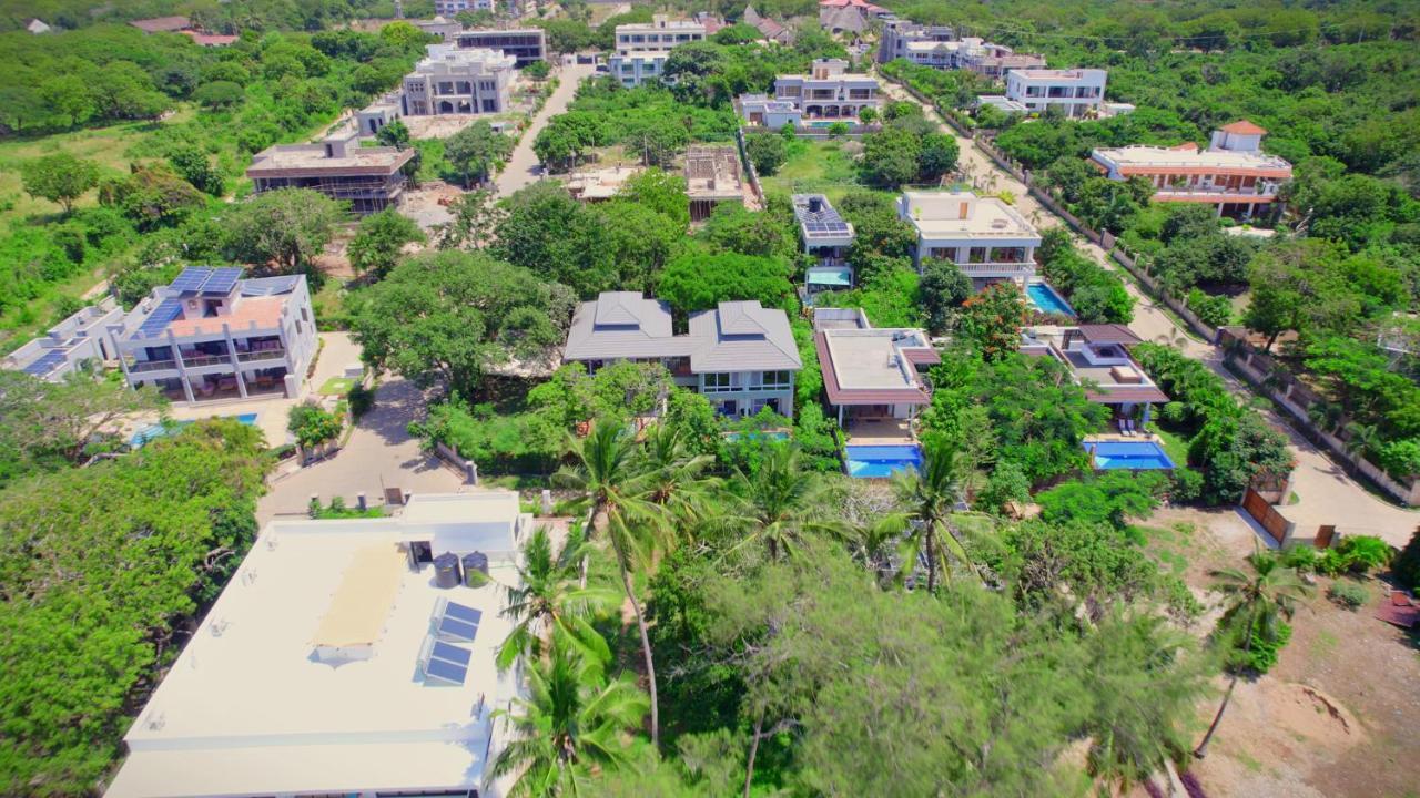 The Pool House & The Colobus House, Bella Seaview, Diani Beach, Kenya * Diani Beach