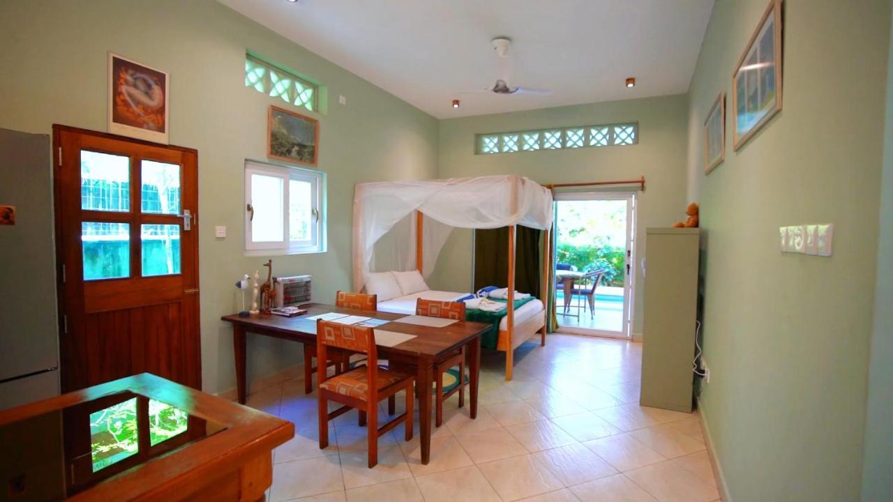 The Pool House & The Colobus House, Bella Seaview, Diani Beach, Kenya