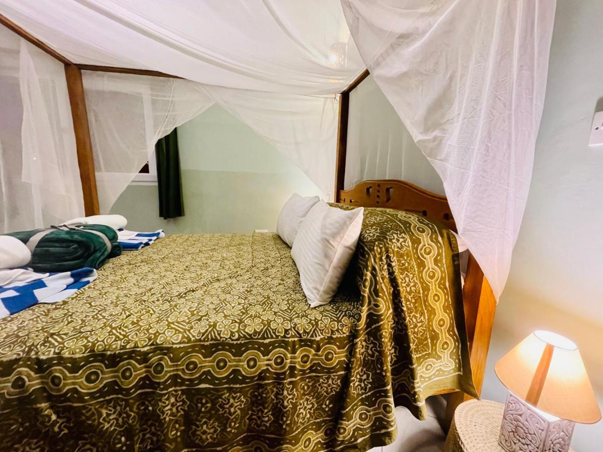 The Pool House & The Colobus House, Bella Seaview, Diani Beach, Kenya Apartment Diani Beach