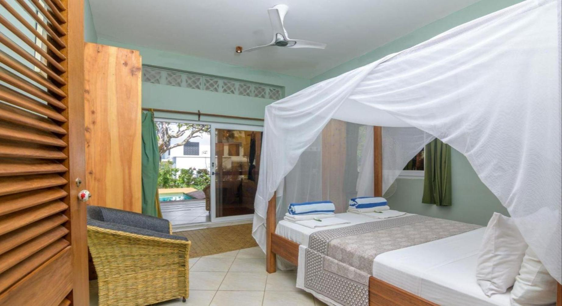 The Pool House & The Colobus House, Bella Seaview, Diani Beach, Kenya *